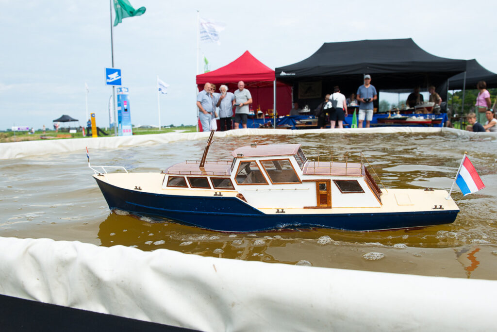 Botenverhuur Opmeer - Waterweek Opmeer_modelboot